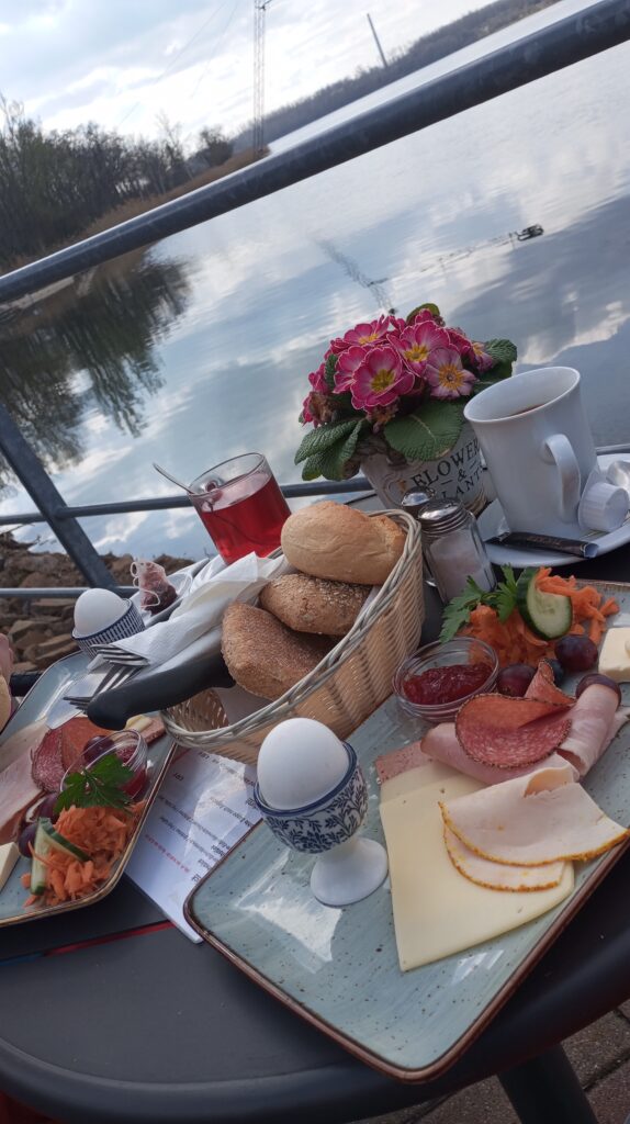 Frühstück Wasserskianlage Kulkwitzer See